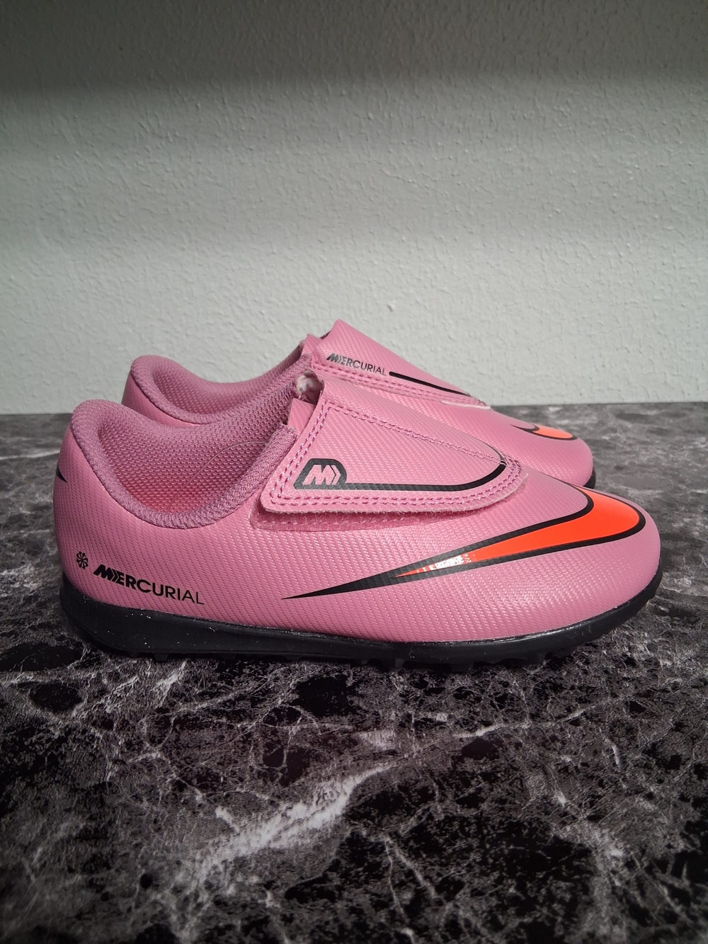 Brand New Lil Kids Nike Mercurial Pink Turf Soccer Shoes Size 10.5C